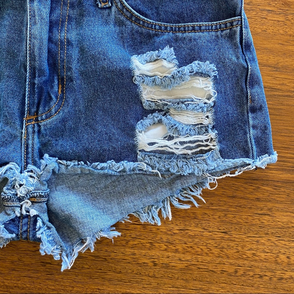 O2 Denim Dark Jean Distressed Short Medium - Picture 4 of 12